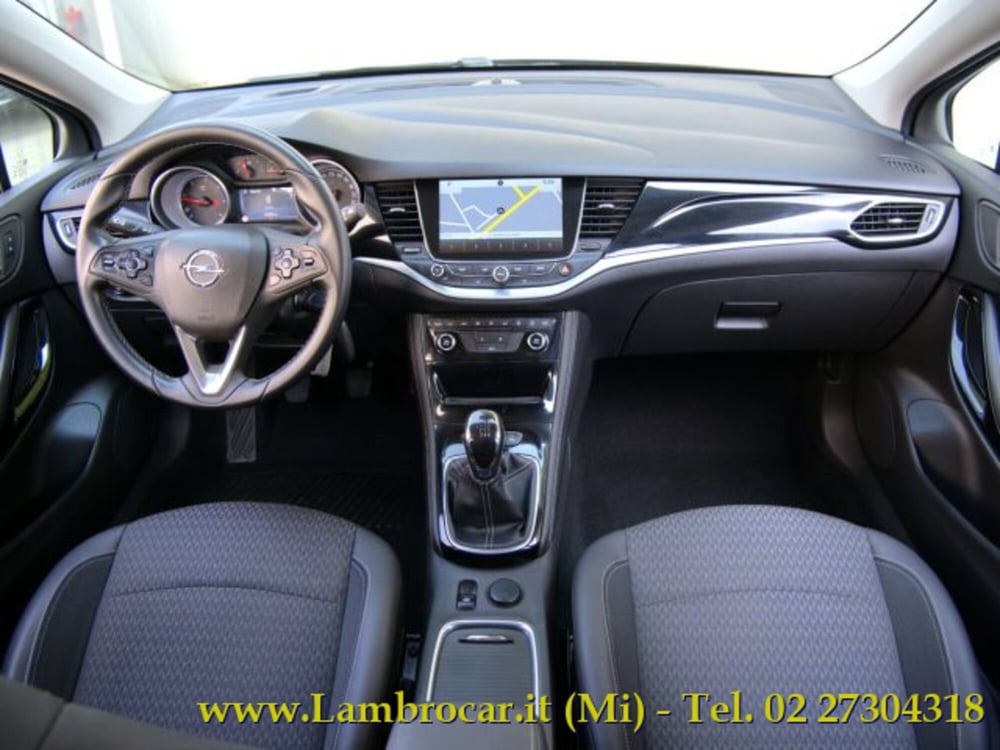 Opel Astra usata a Milano (2)