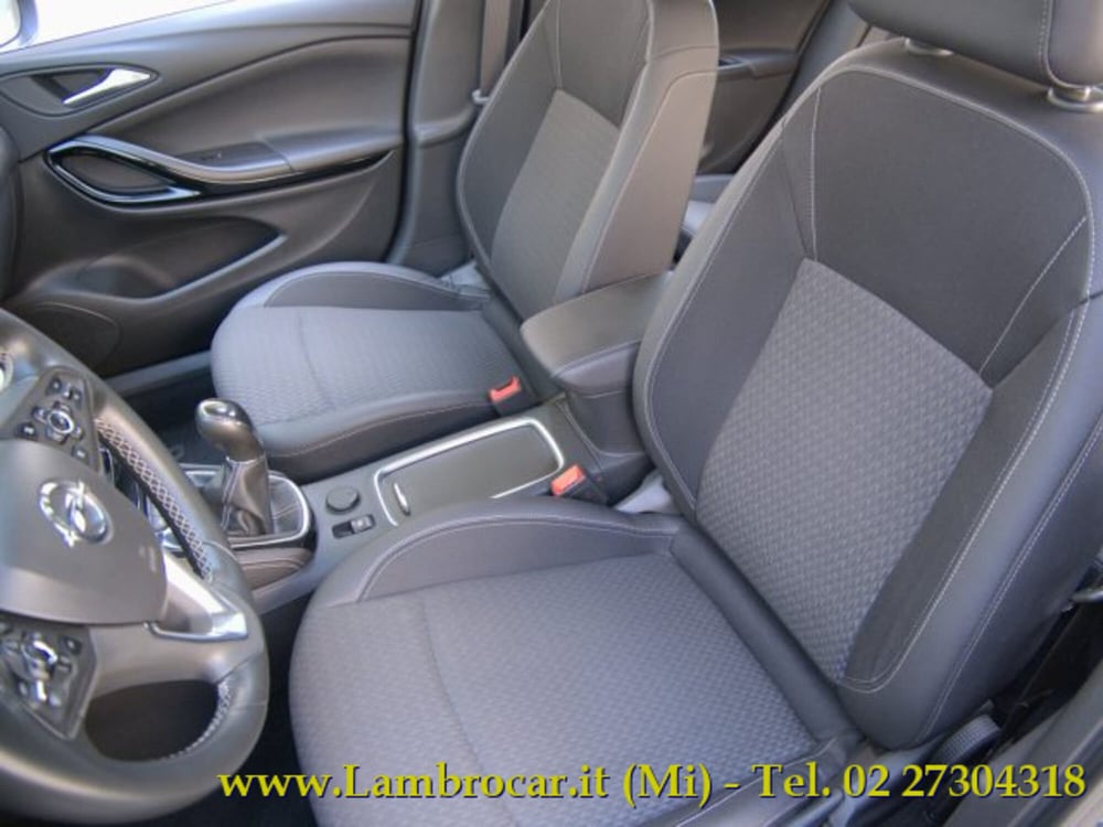 Opel Astra usata a Milano (4)
