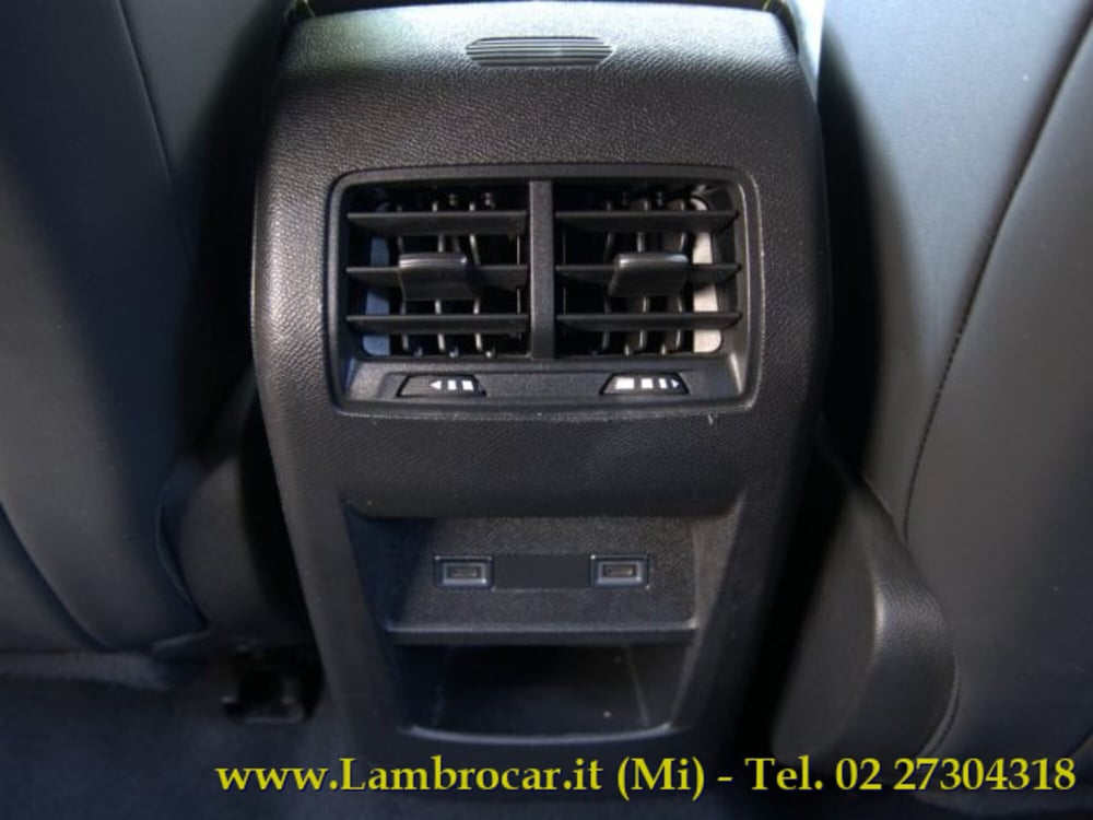 Peugeot 308 SW usata a Milano (18)
