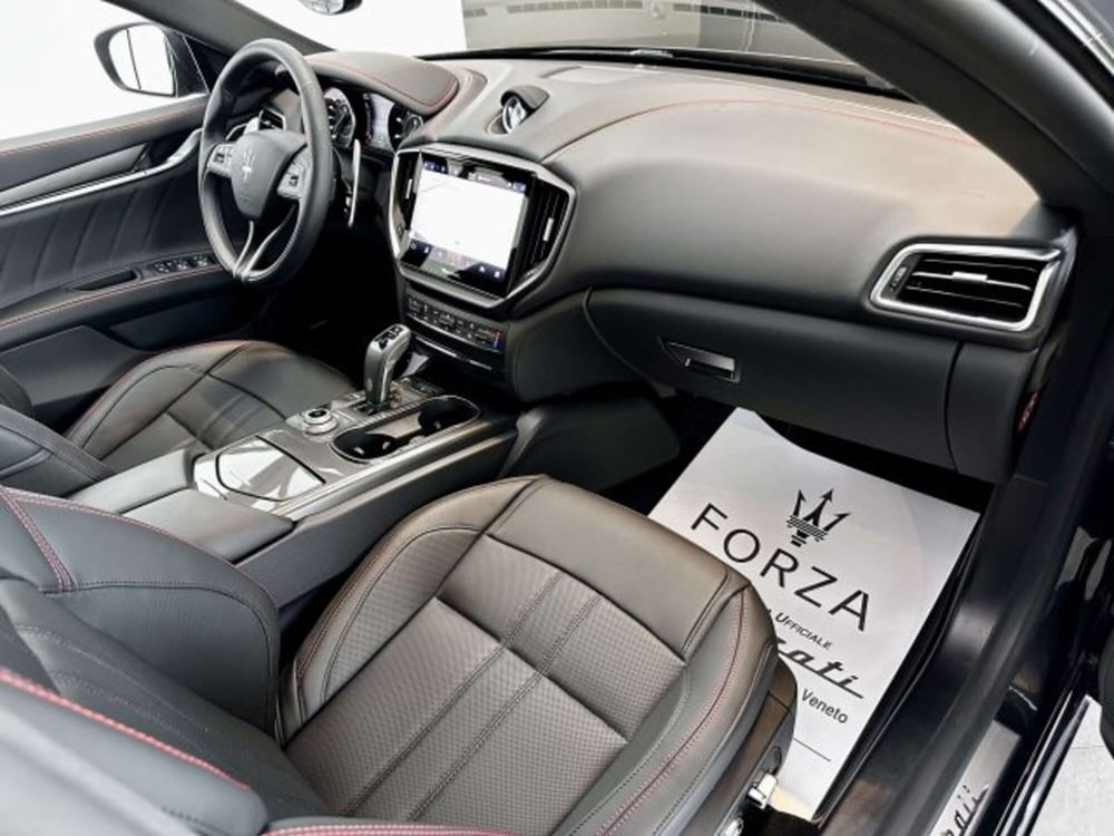 Maserati Ghibli nuova a Torino (12)