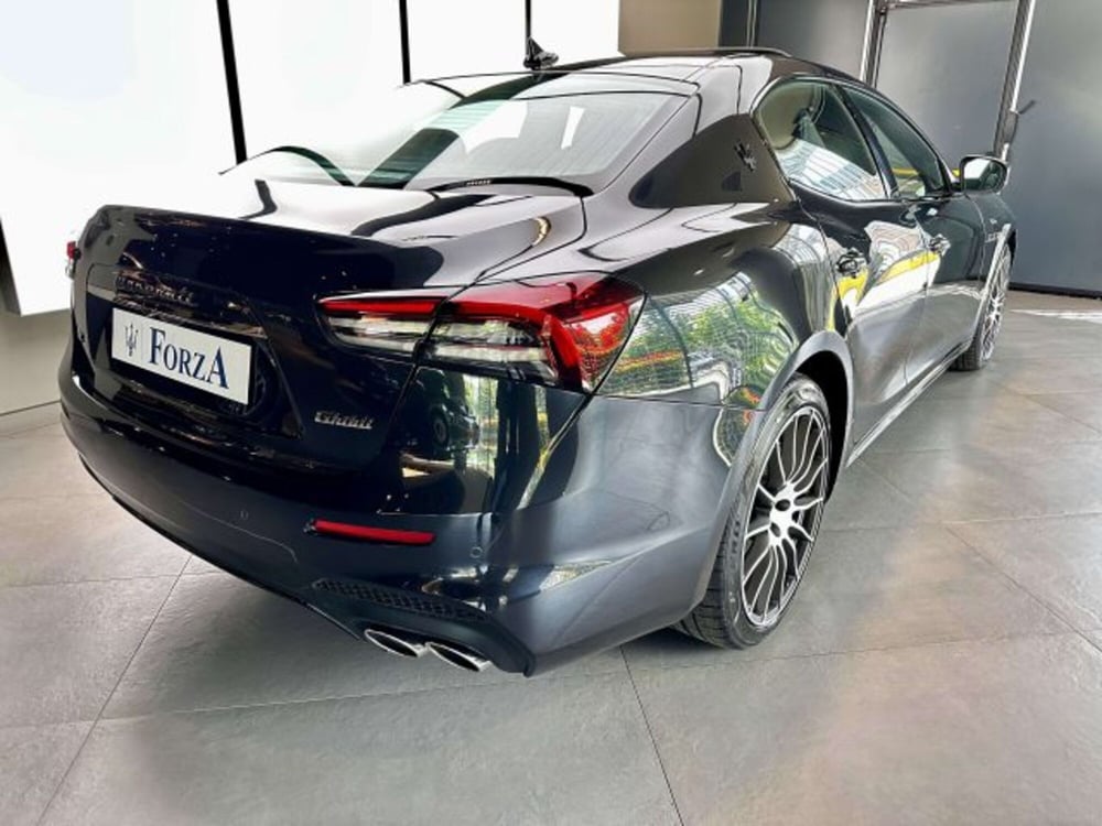 Maserati Ghibli nuova a Torino (6)