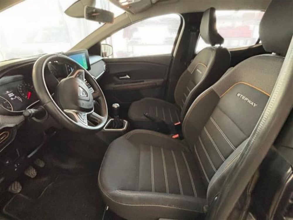 Dacia Sandero usata a Livorno (9)