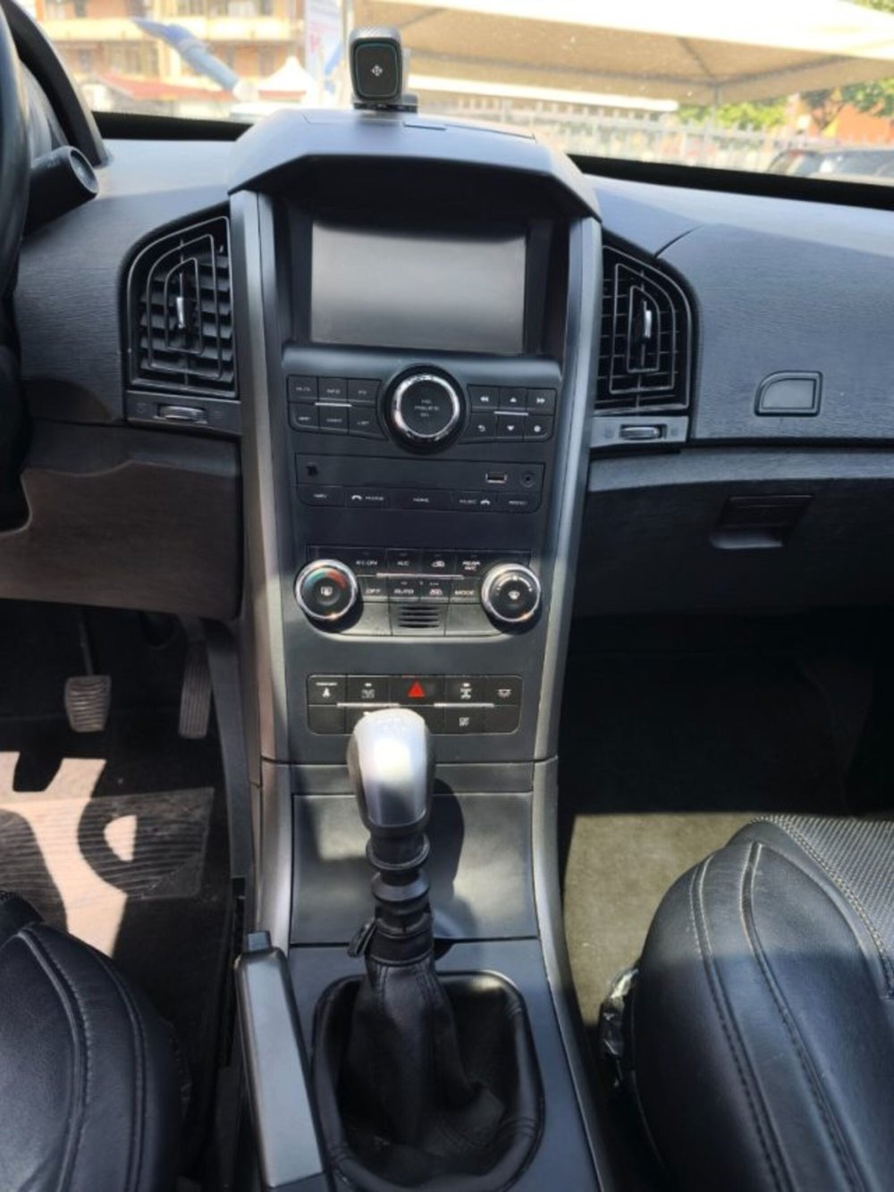 Mahindra XUV500 usata a Firenze (7)