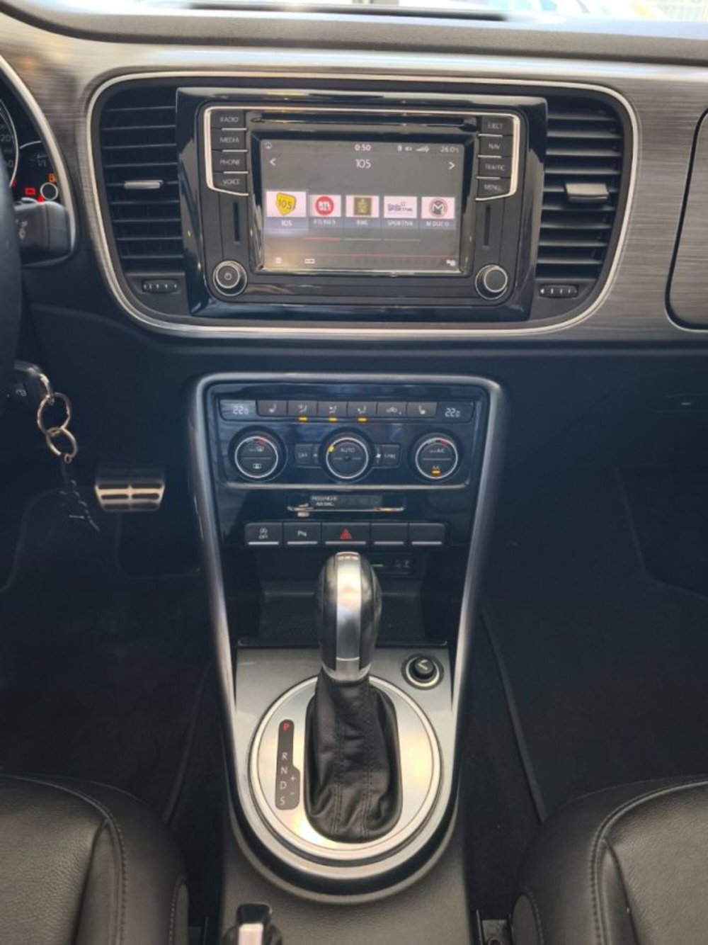 Volkswagen Maggiolino Cabrio usata a Firenze (12)