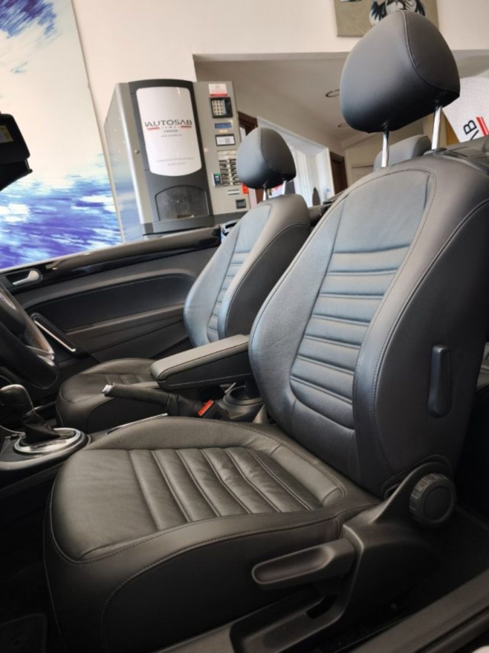 Volkswagen Maggiolino Cabrio usata a Firenze (13)