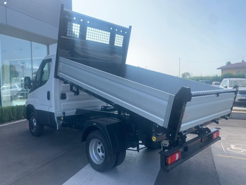 Iveco Daily Telaio nuova a Lucca (4)
