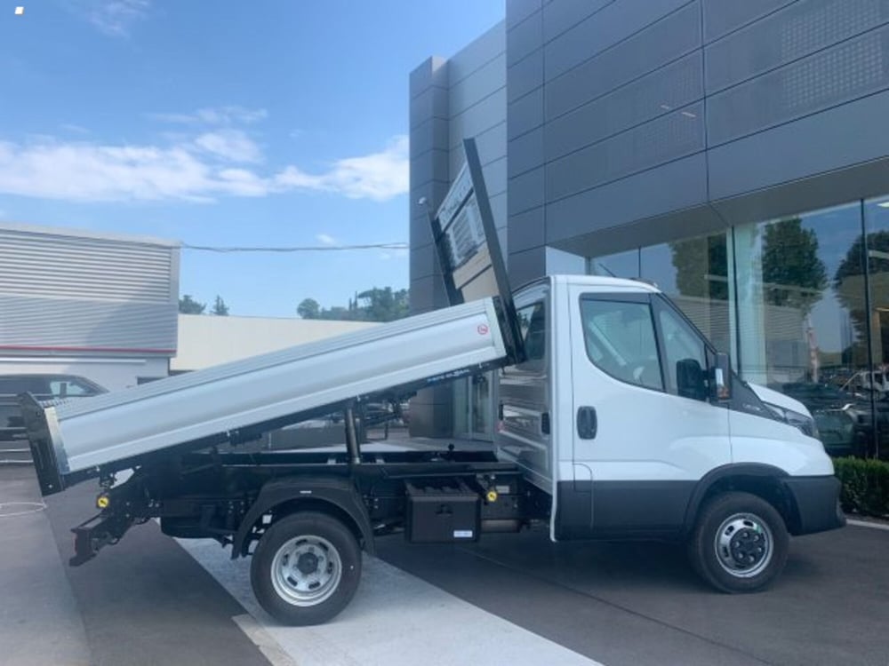 Iveco Daily Telaio nuova a Lucca (8)