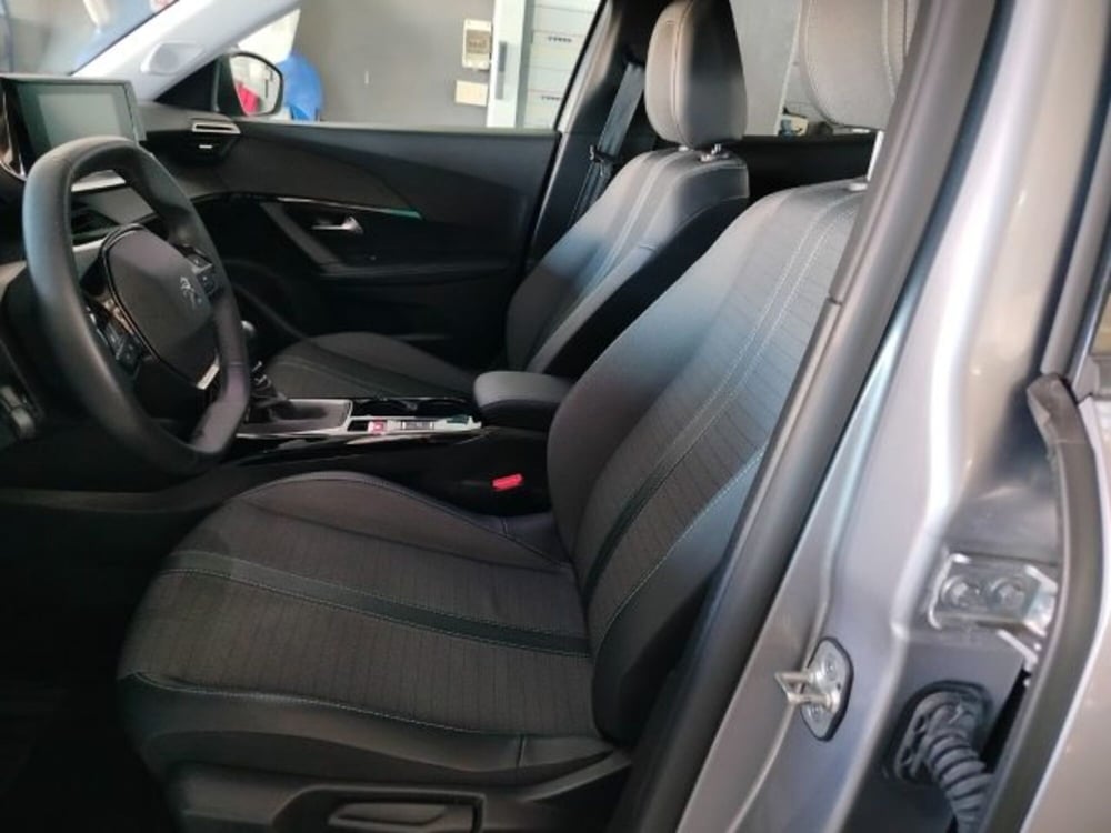 Peugeot 2008 nuova a Forlì-Cesena (16)