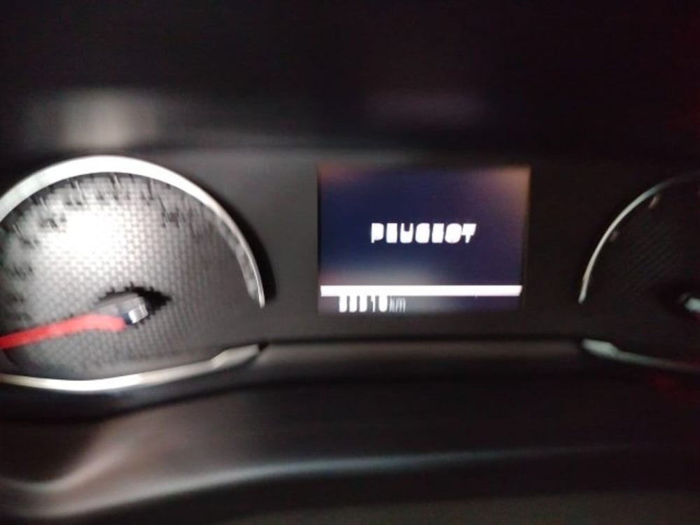 Peugeot 2008 nuova a Forlì-Cesena (20)