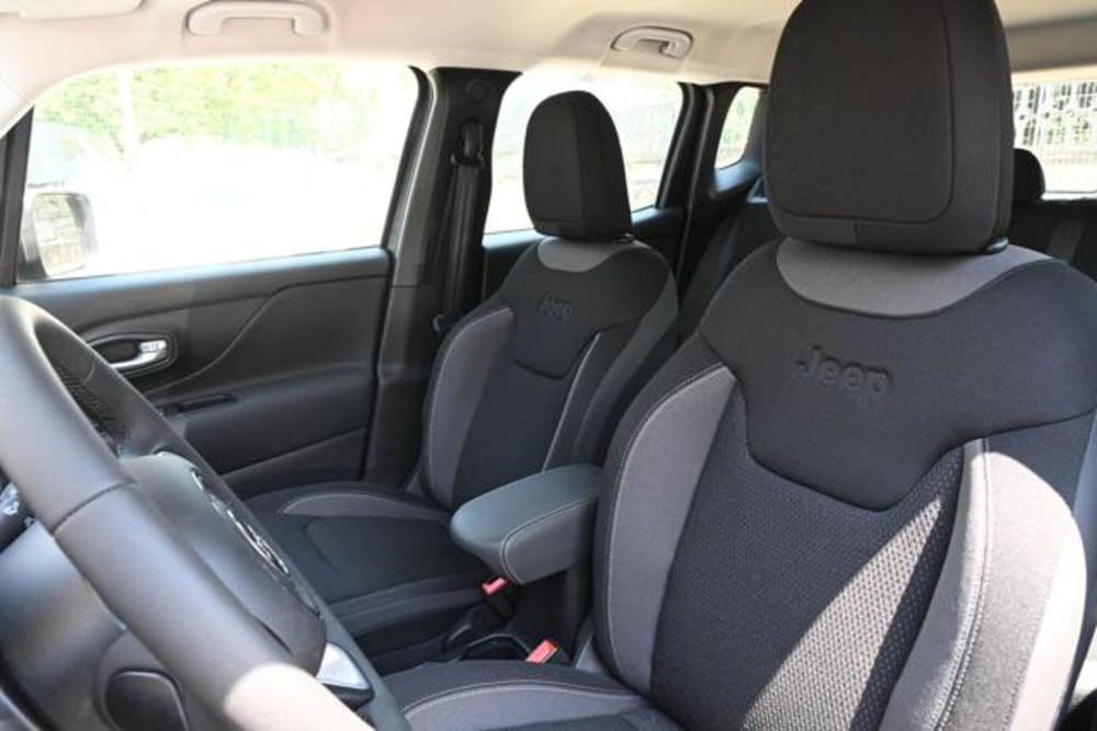 Jeep Renegade nuova a Torino (14)