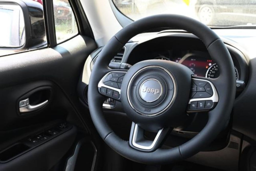 Jeep Renegade nuova a Torino (20)