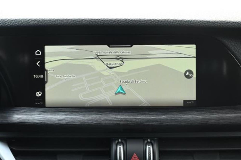 Alfa Romeo Stelvio usata a Torino (19)