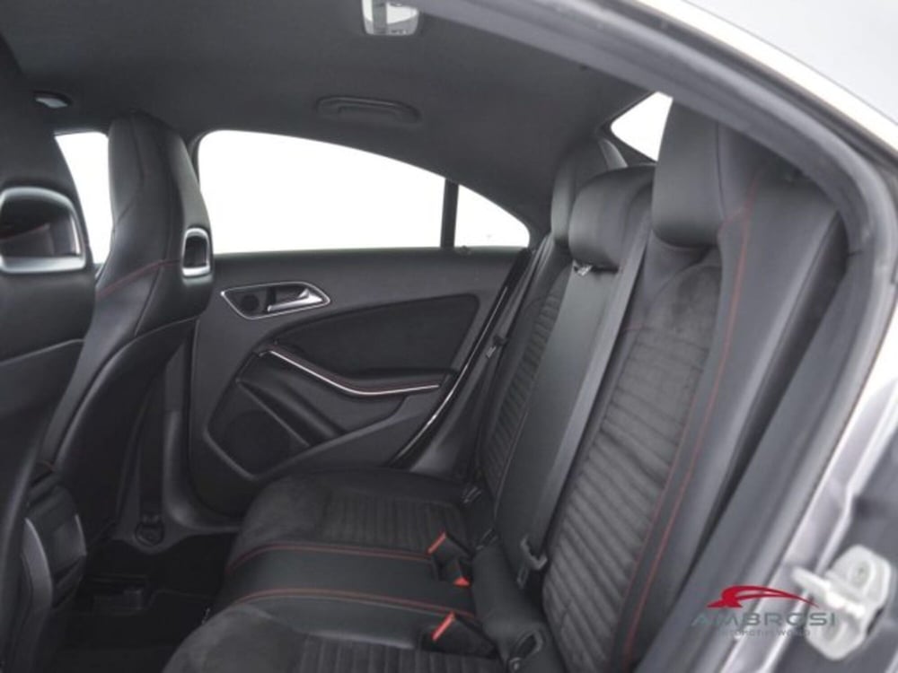 Mercedes-Benz CLA Shooting Brake usata a Perugia (10)