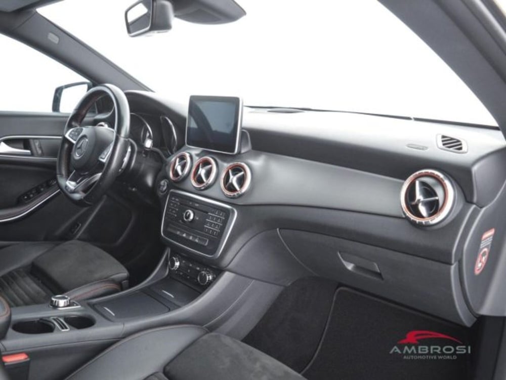 Mercedes-Benz CLA Shooting Brake usata a Perugia (12)