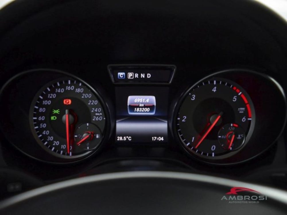 Mercedes-Benz CLA Shooting Brake usata a Perugia (13)