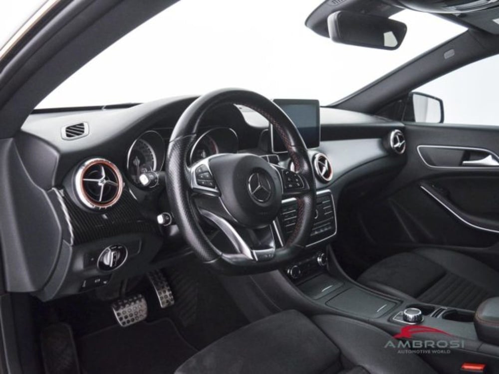 Mercedes-Benz CLA Shooting Brake usata a Perugia (8)
