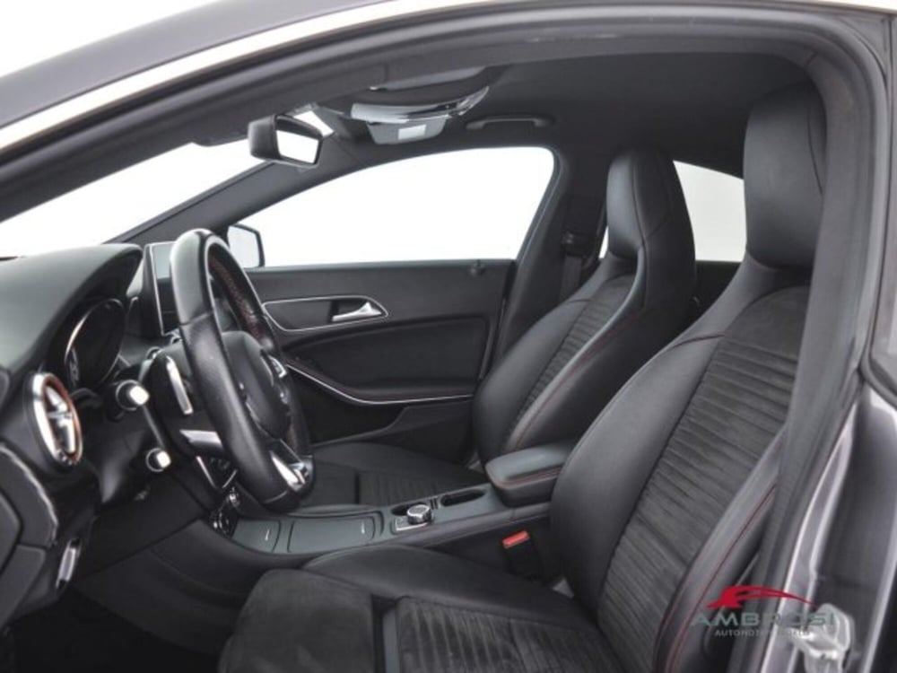 Mercedes-Benz CLA Shooting Brake usata a Perugia (9)