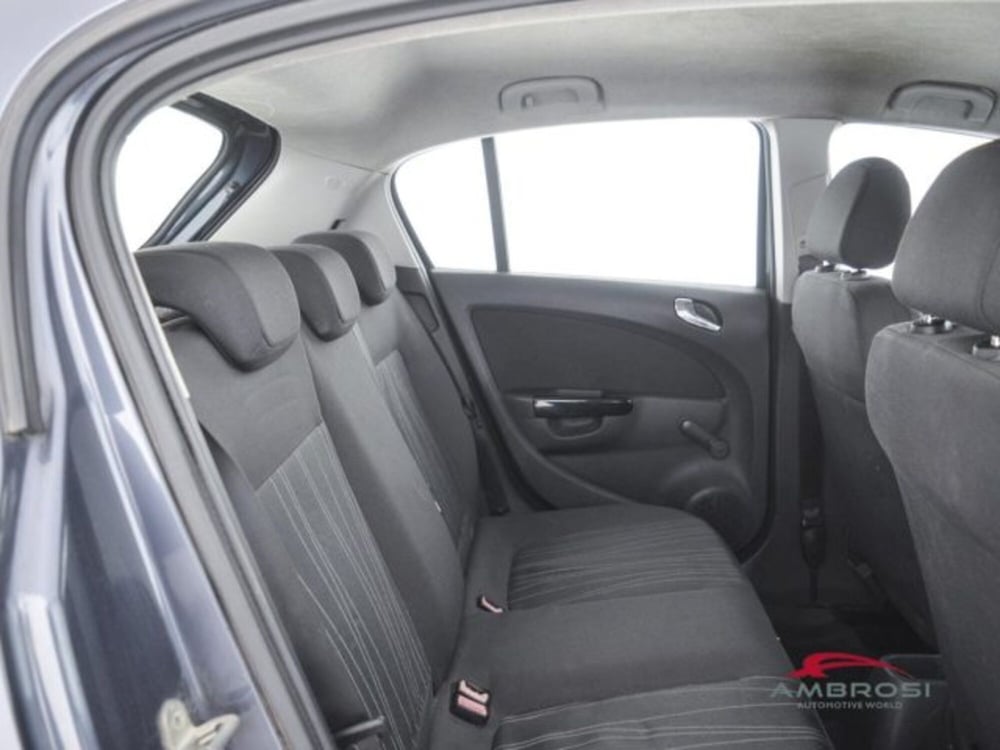 Opel Corsa usata a Perugia (11)