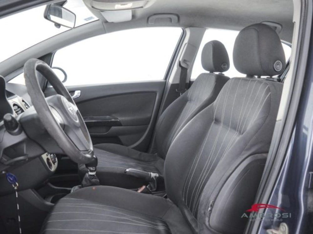 Opel Corsa usata a Perugia (9)