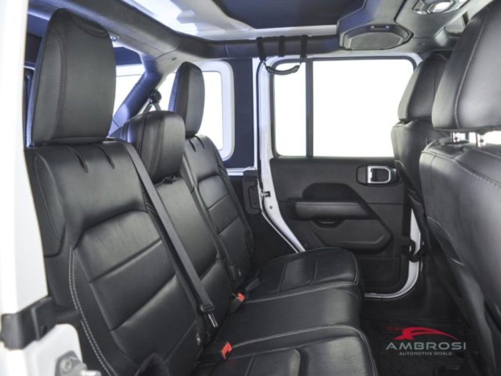 Jeep Wrangler Unlimited usata a Perugia (11)