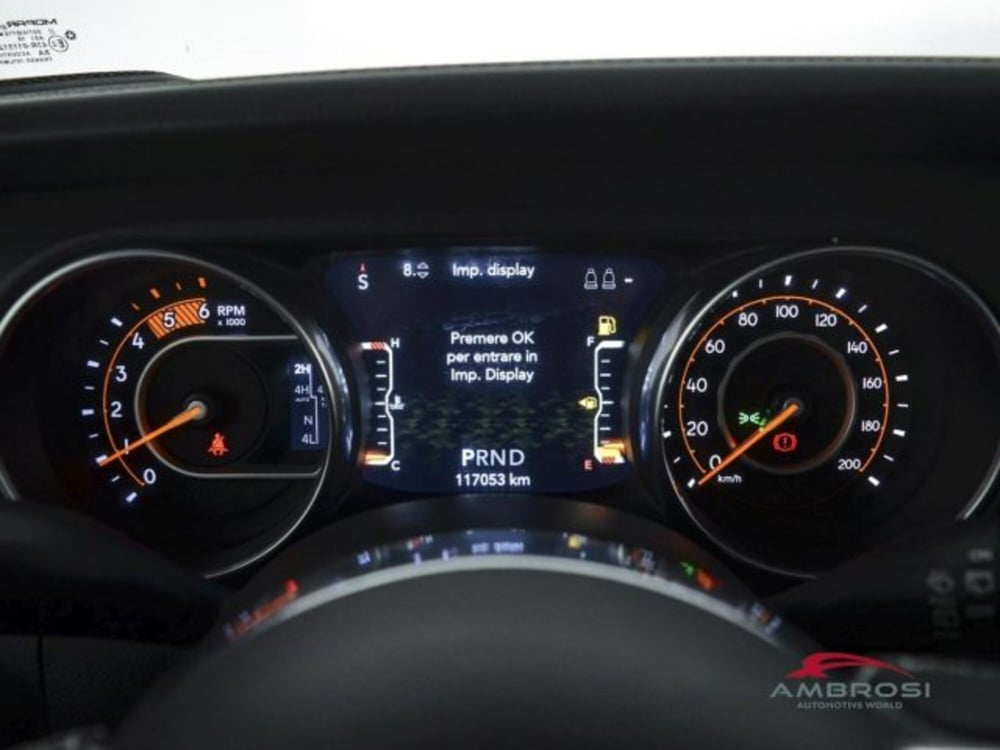 Jeep Wrangler Unlimited usata a Perugia (13)