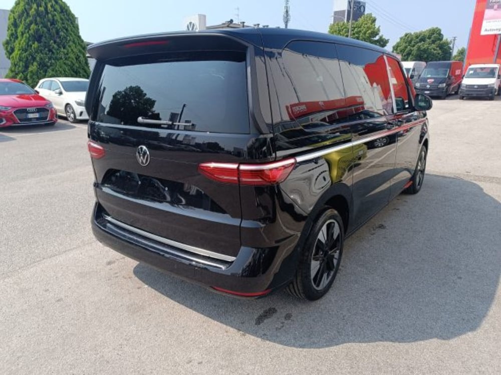 Volkswagen Multivan nuova a Vicenza (3)