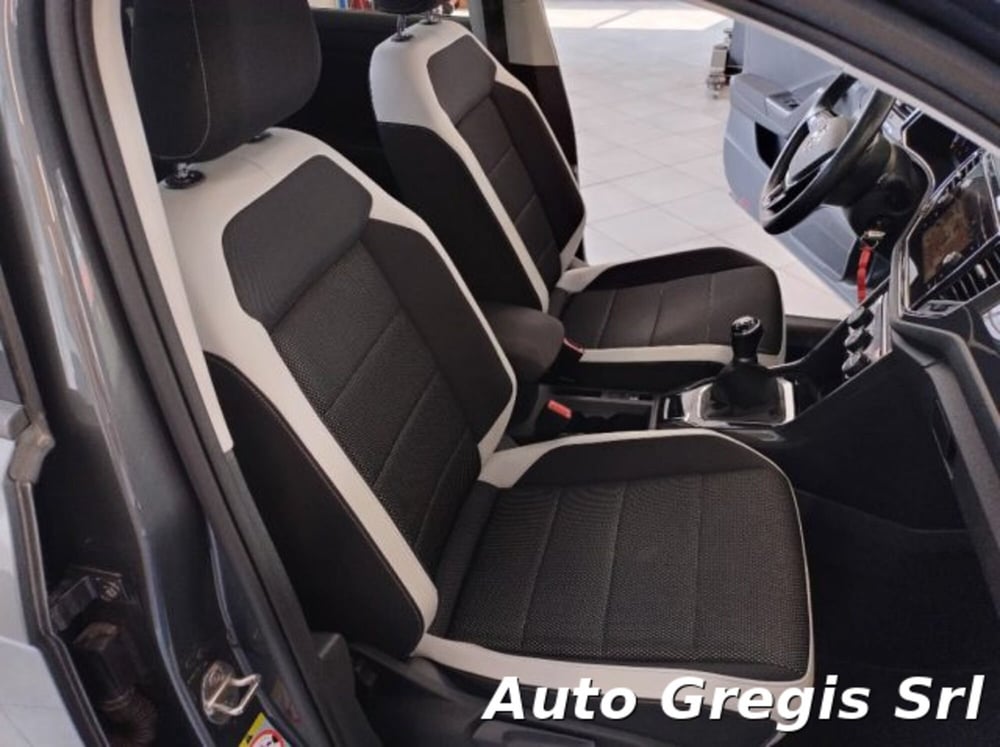 Volkswagen T-Roc usata a Milano (11)