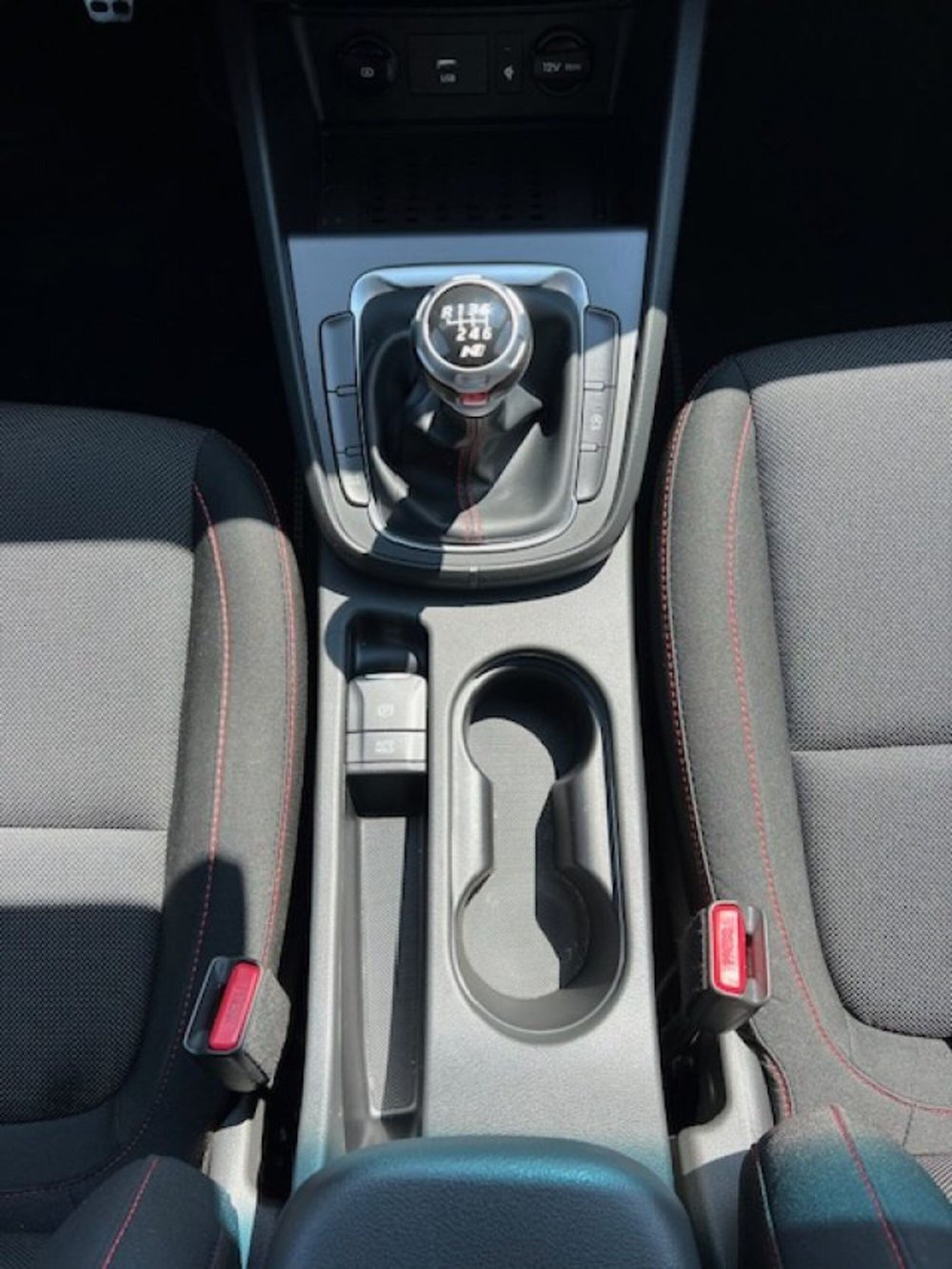 Hyundai Kona usata a Cuneo (12)