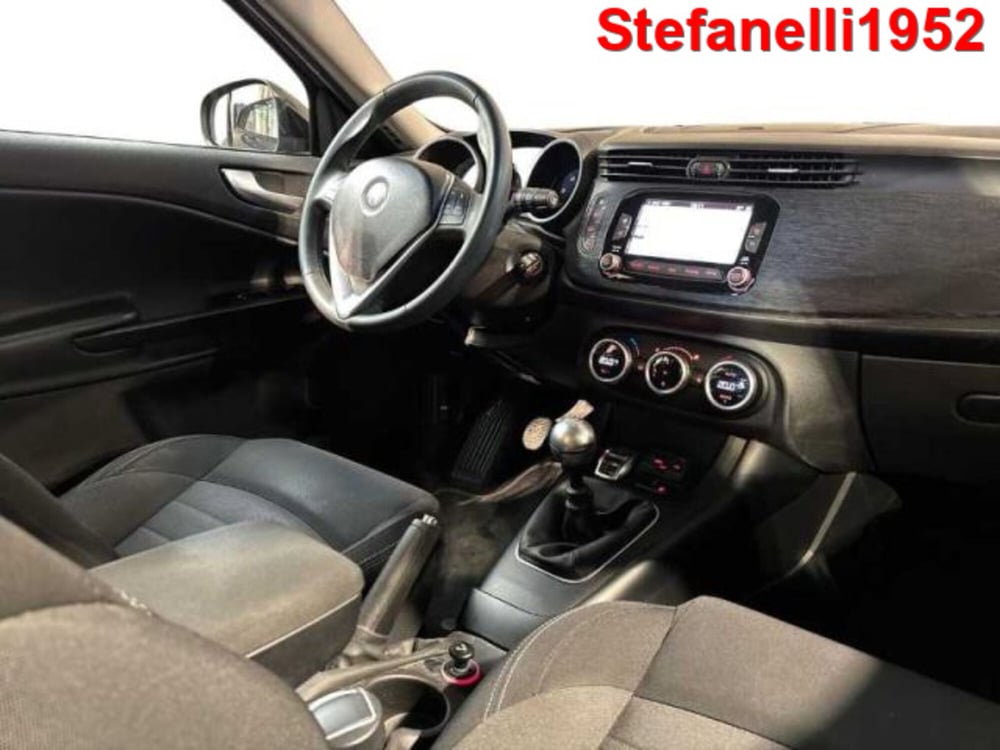 Alfa Romeo Giulietta usata a Bologna (15)
