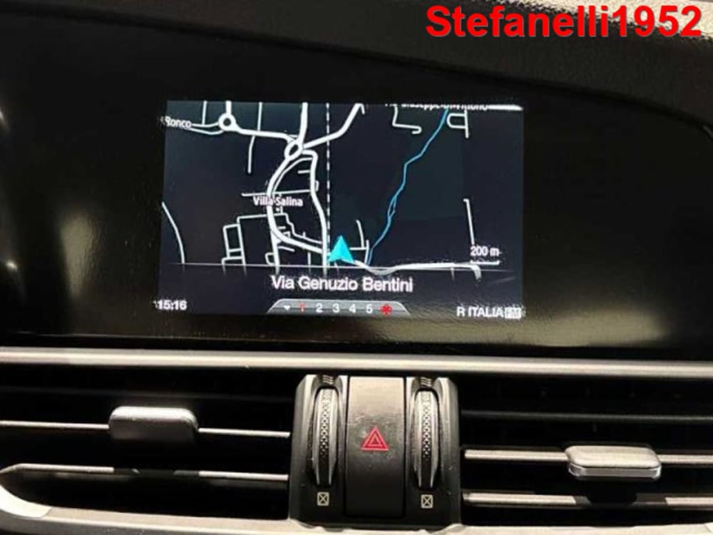 Alfa Romeo Giulia usata a Bologna (18)