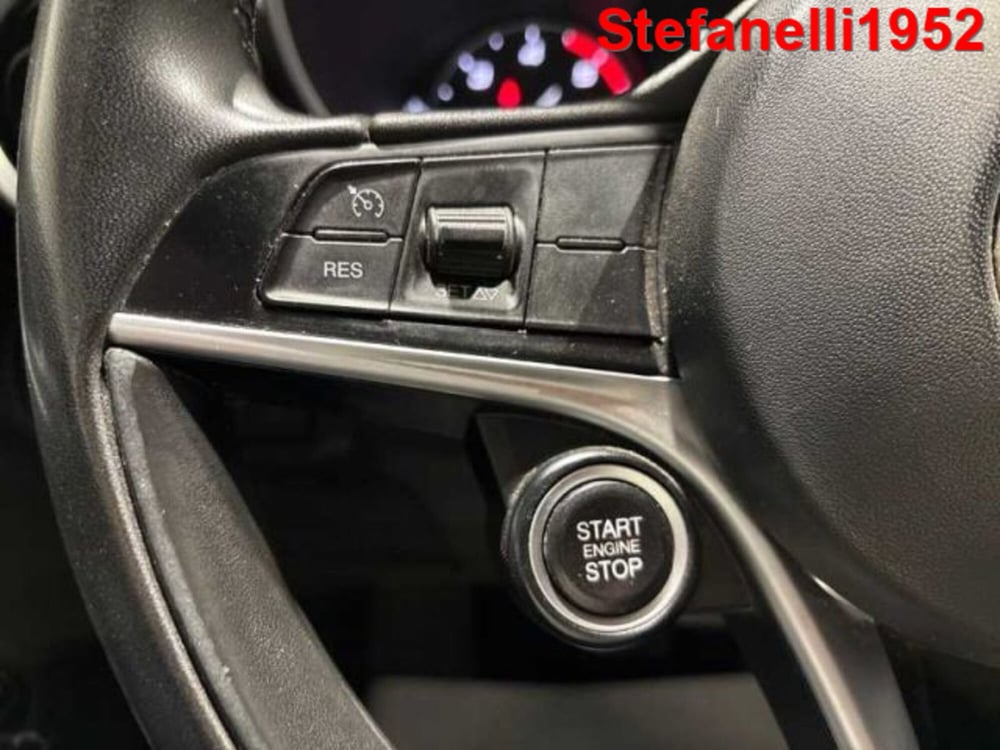 Alfa Romeo Giulia usata a Bologna (20)