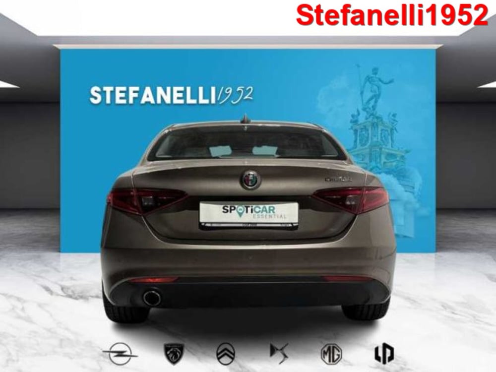 Alfa Romeo Giulia usata a Bologna (6)