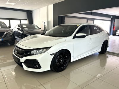 Honda Civic 1.0T 5 porte Elegance Navi CVT del 2019 usata a Ferrara