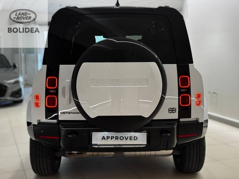 Land Rover Defender usata a Savona (7)