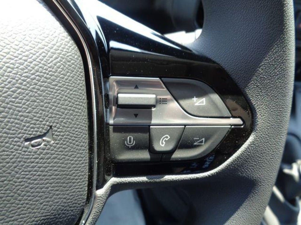 Peugeot Partner Furgone nuova a Brescia (12)