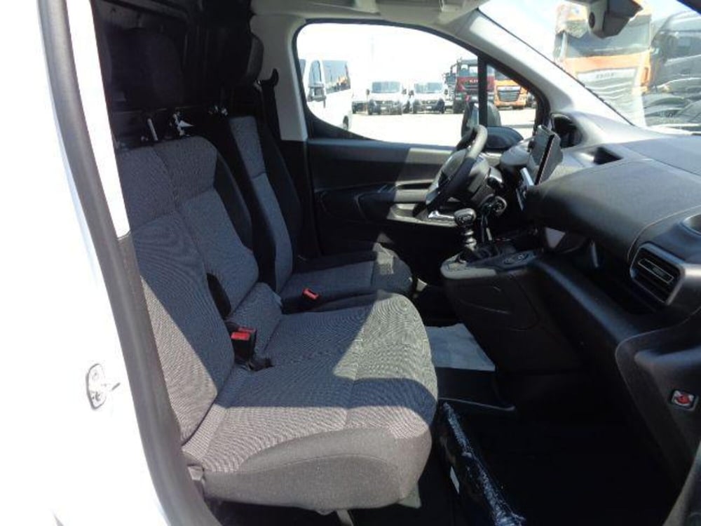 Peugeot Partner Furgone nuova a Brescia (16)