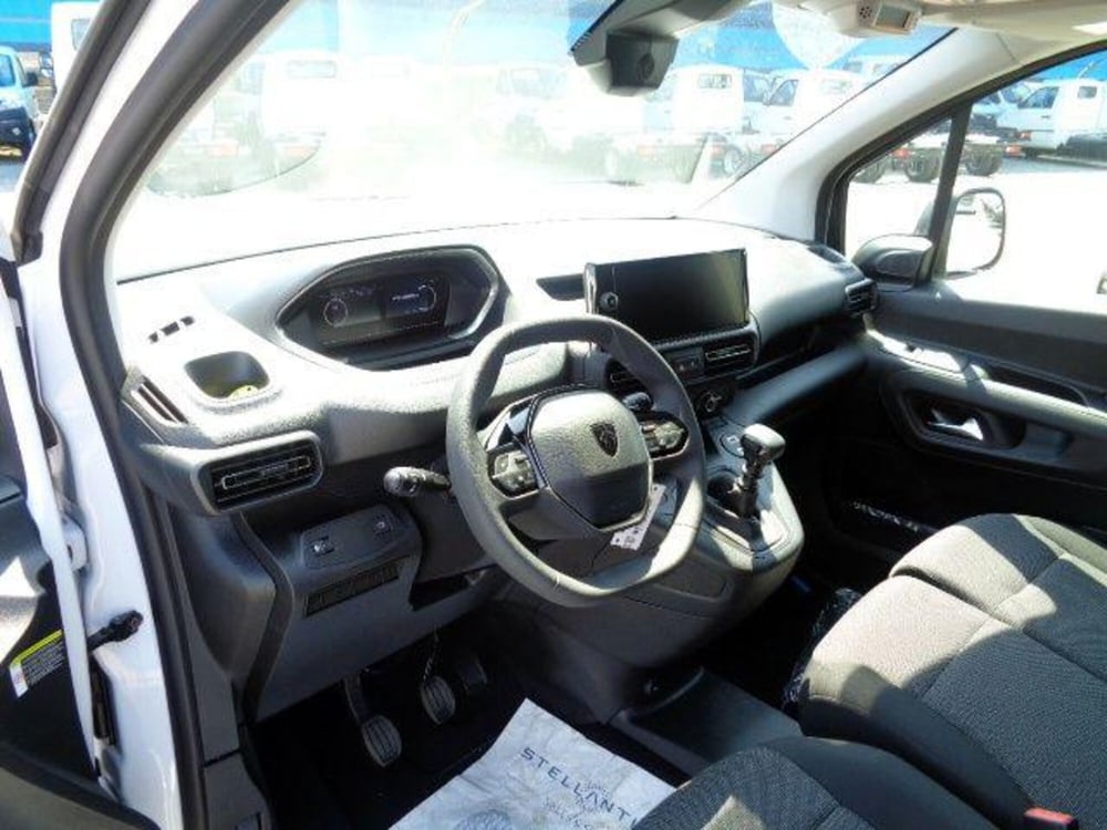 Peugeot Partner Furgone nuova a Brescia (9)