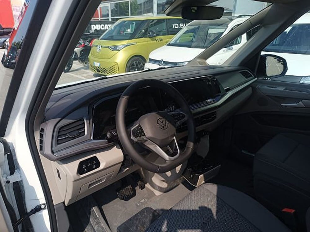 Volkswagen Multivan nuova a Vicenza (10)