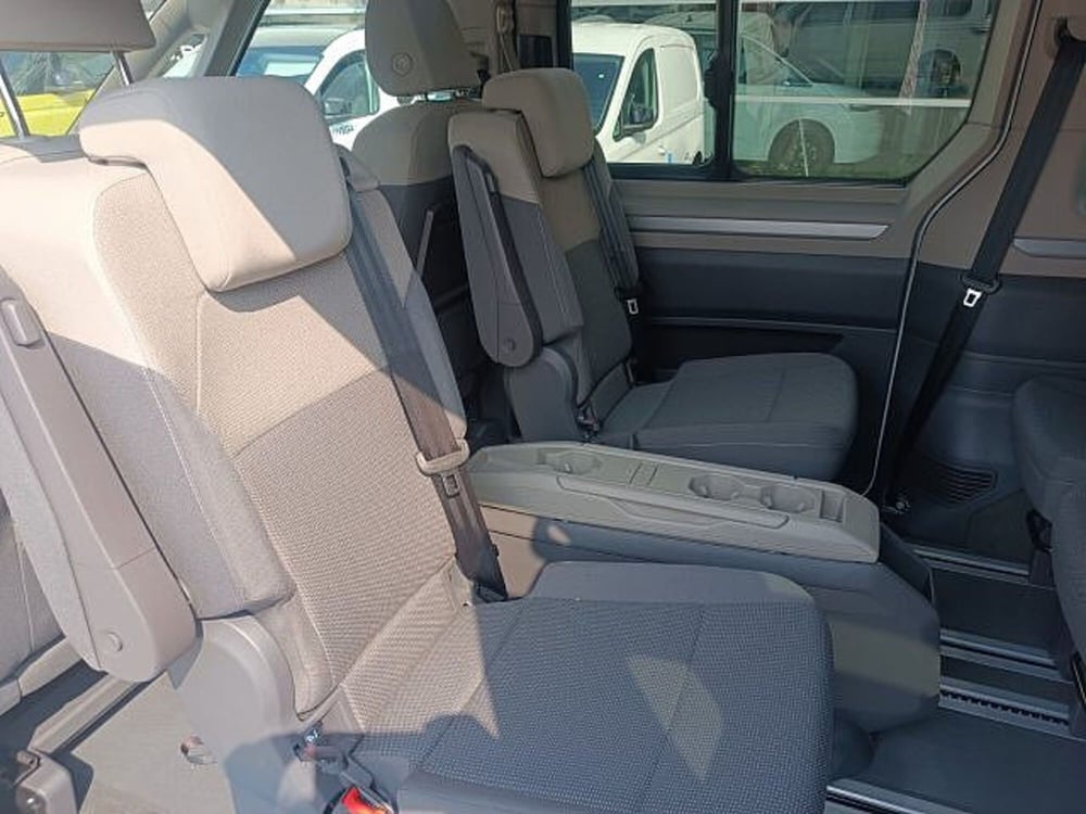 Volkswagen Multivan nuova a Vicenza (8)