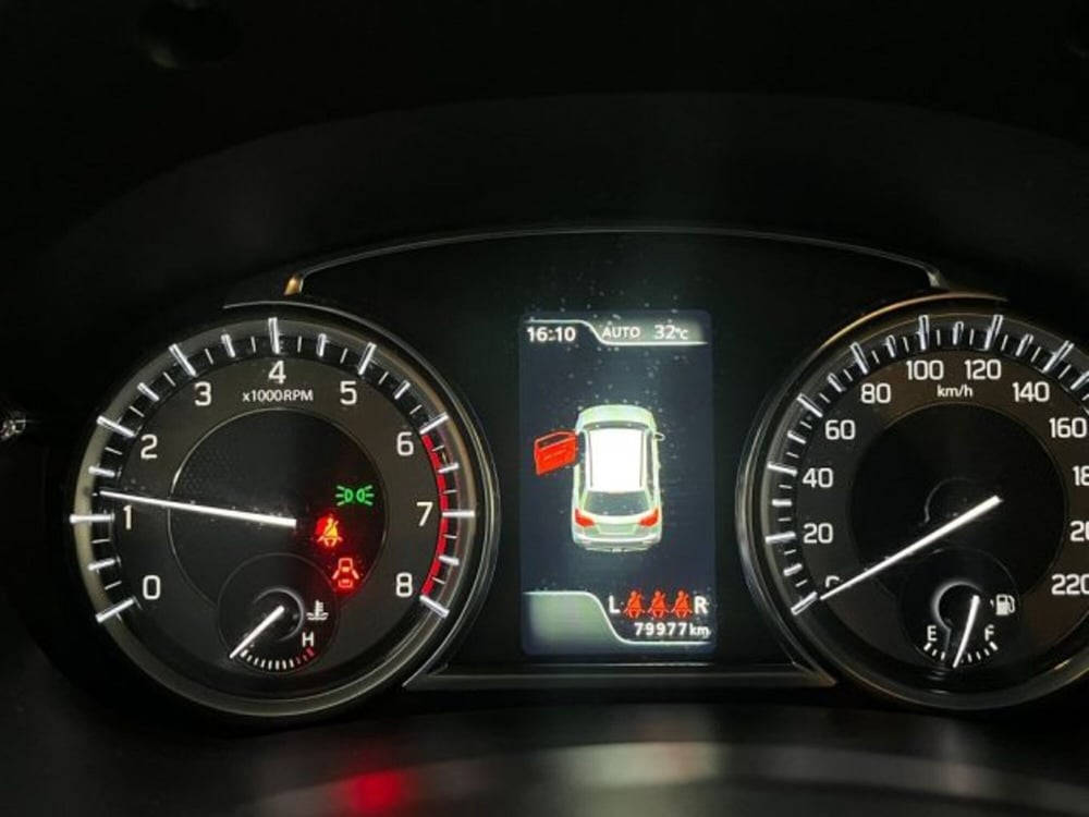 Suzuki Vitara usata a Torino (8)