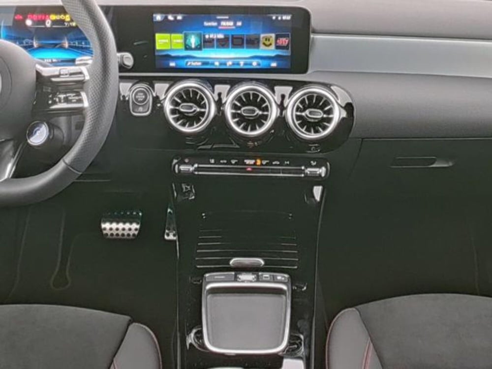 Mercedes-Benz Classe A usata a Milano (8)