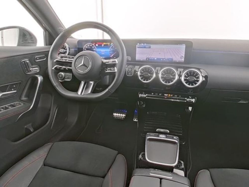 Mercedes-Benz Classe A usata a Milano (7)