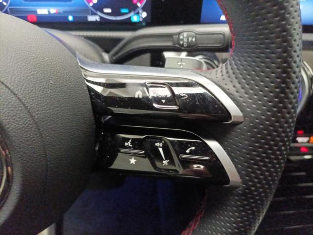 Mercedes-Benz Classe A usata a Milano (16)
