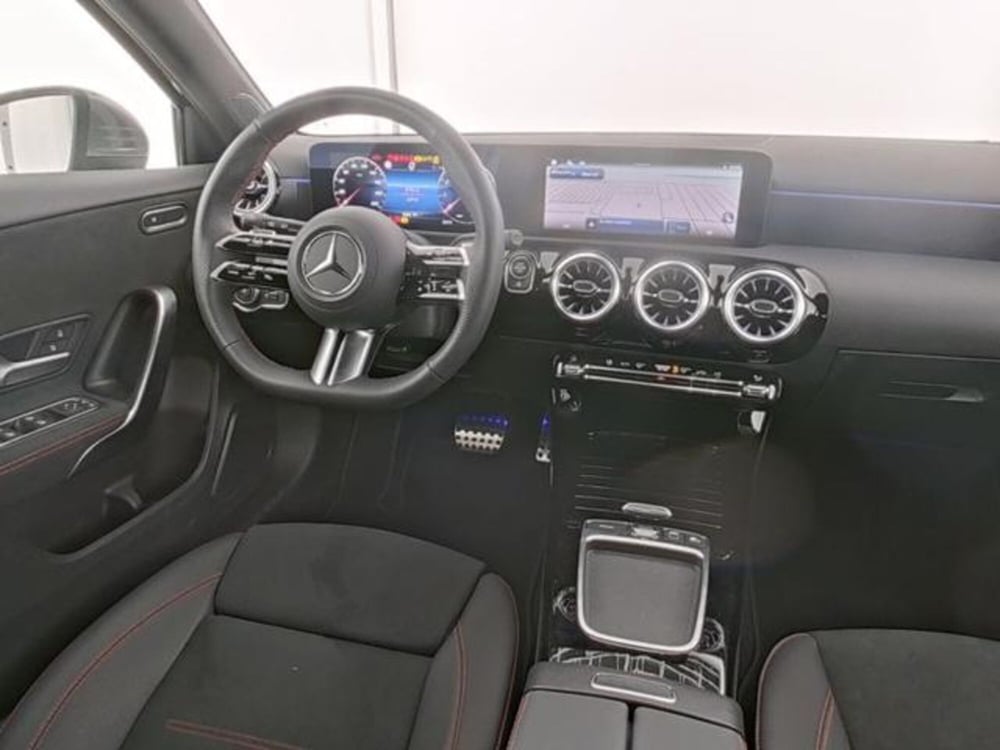 Mercedes-Benz Classe A usata a Milano (7)