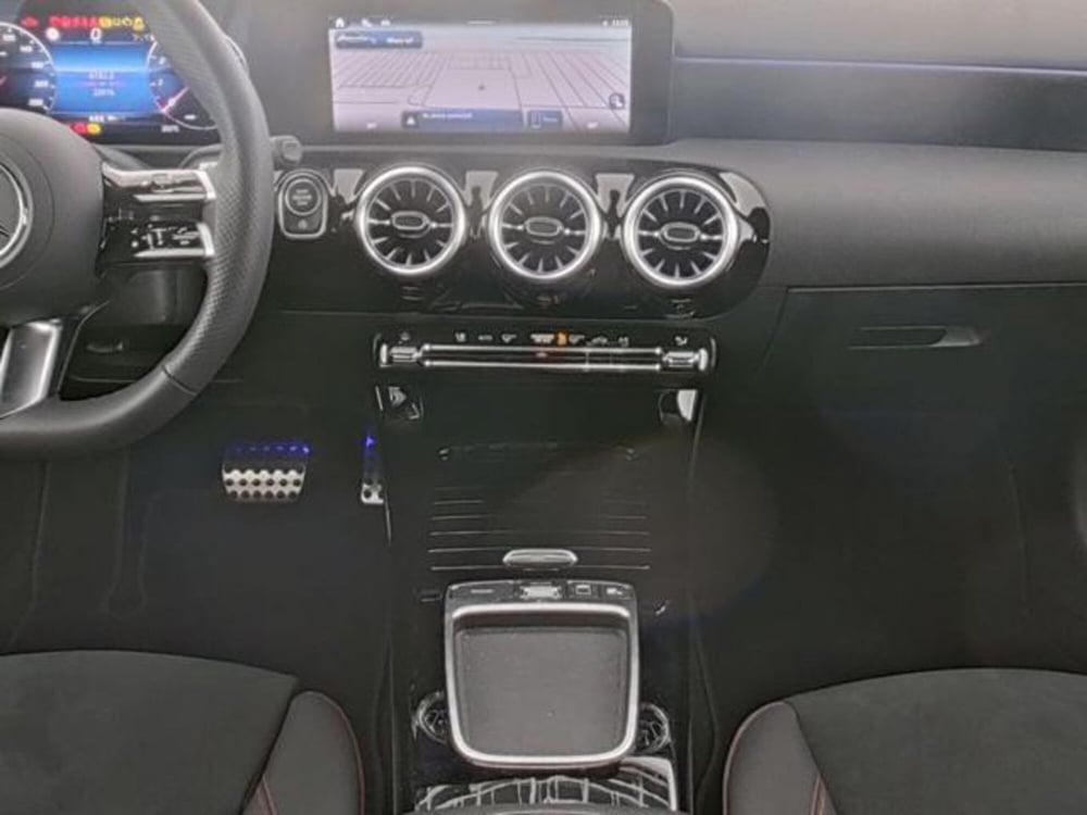 Mercedes-Benz Classe A usata a Milano (8)