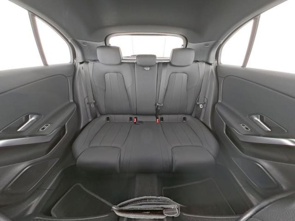 Mercedes-Benz Classe A usata a Milano (10)
