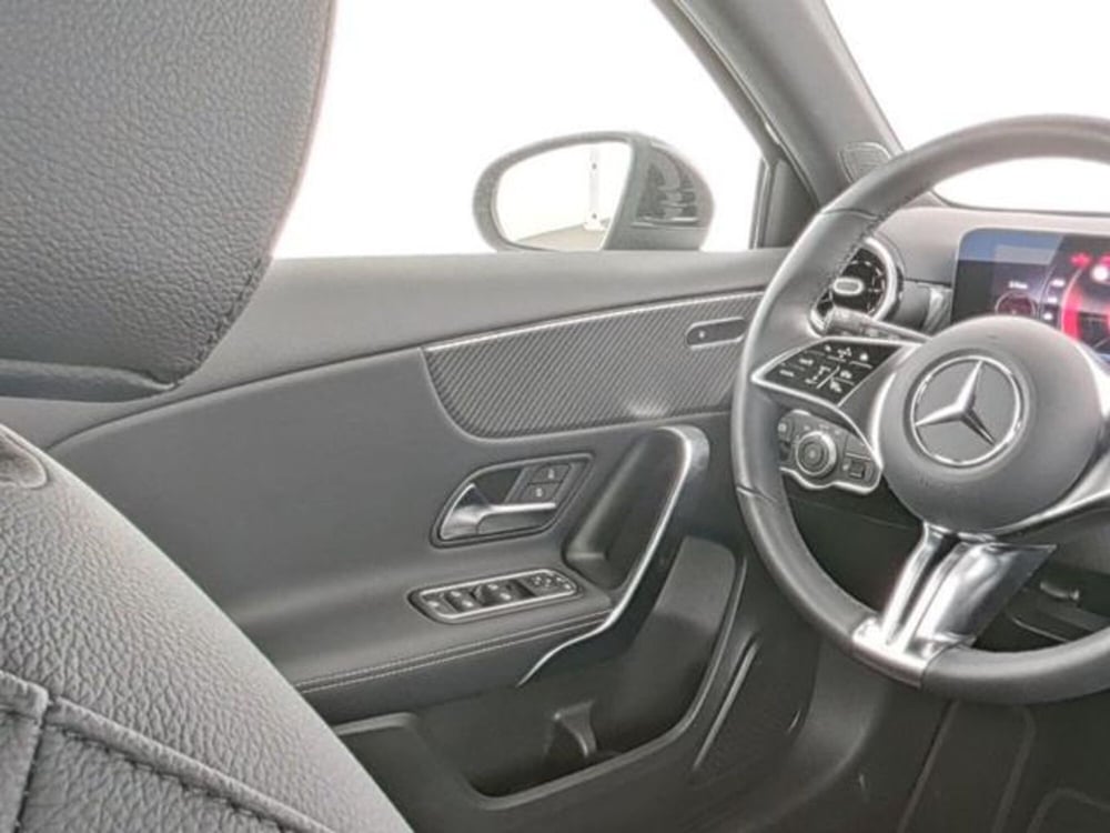 Mercedes-Benz Classe A usata a Milano (9)