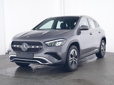 Mercedes-Benz GLA SUV 180 Progressive Advanced Plus auto del 2024 usata a Magenta