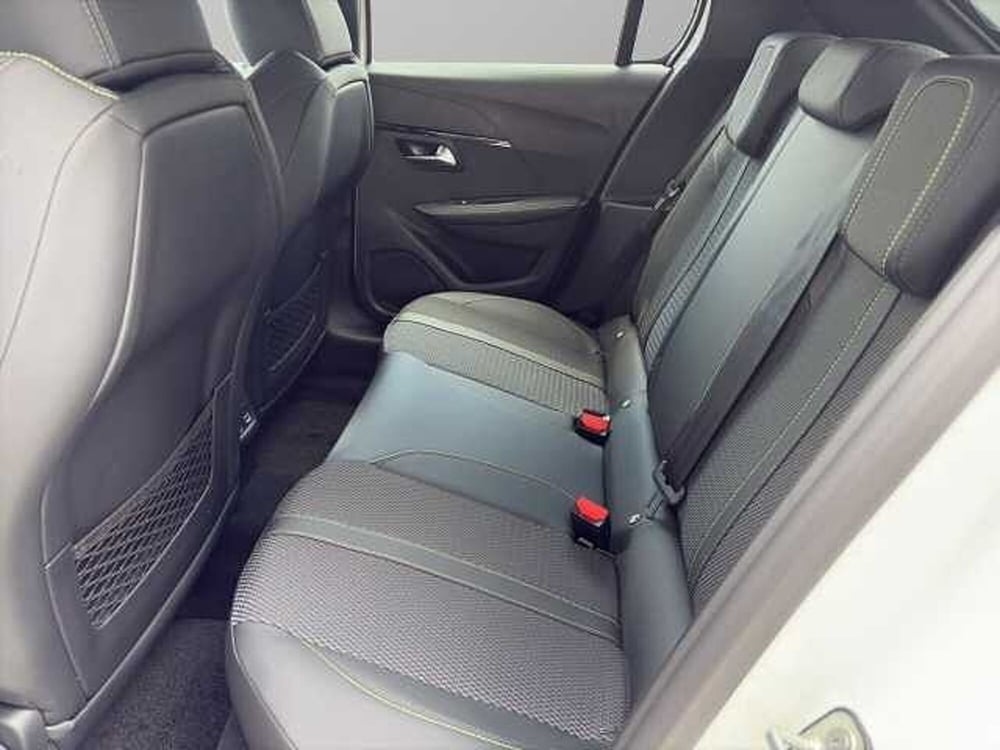 Peugeot 208 nuova a Vibo Valentia (15)