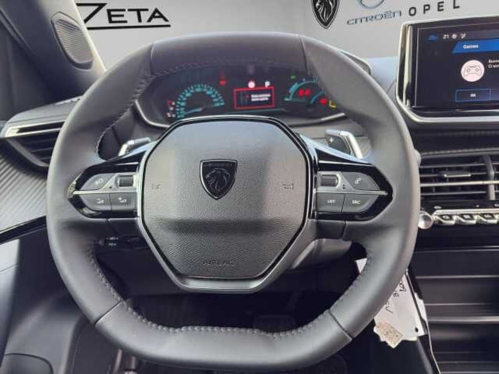 Peugeot 2008 nuova a Vibo Valentia (11)